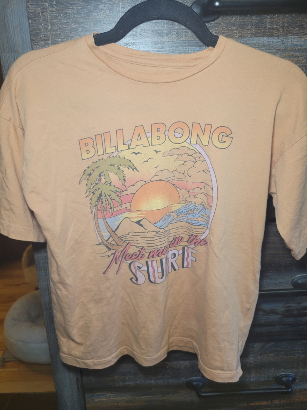 Billabong Women's Peach Graphic Tee - Sunset Surf